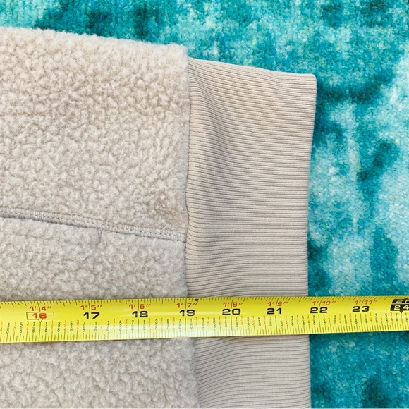 Everlane The Renew Teddy Bomber Oatmeal Small - Picture 13 of 13